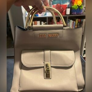 Light grey Steve Madden purse